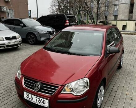 Червоний Фольксваген Поло, об'ємом двигуна 1.4 л та пробігом 195 тис. км за 2600 $, фото 1 на Automoto.ua