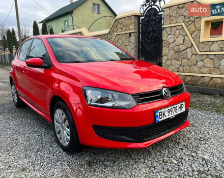 Червоний Фольксваген Поло, об'ємом двигуна 1.2 л та пробігом 199 тис. км за 5250 $, фото 1 на Automoto.ua