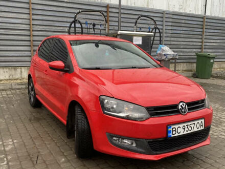 Червоний Фольксваген Поло, об'ємом двигуна 1.2 л та пробігом 211 тис. км за 5300 $, фото 1 на Automoto.ua