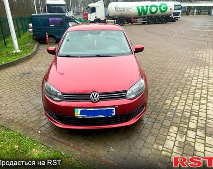 Красный Фольксваген Поло, объемом двигателя 1.6 л и пробегом 235 тыс. км за 5300 $, фото 1 на Automoto.ua