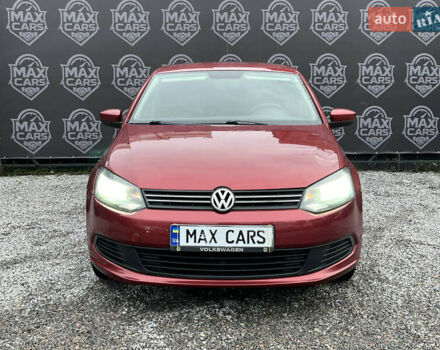 Красный Фольксваген Поло, объемом двигателя 1.6 л и пробегом 153 тыс. км за 5900 $, фото 1 на Automoto.ua
