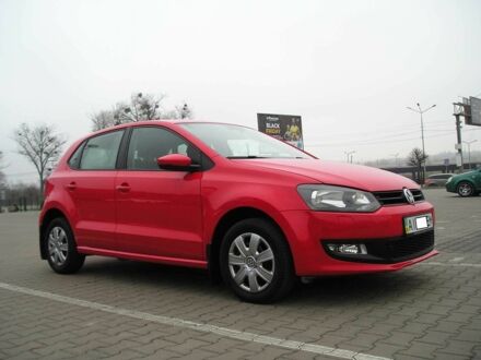 Червоний Фольксваген Поло, об'ємом двигуна 1.4 л та пробігом 80 тис. км за 8200 $, фото 1 на Automoto.ua