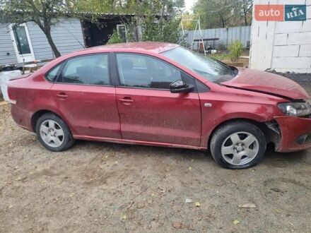 Красный Фольксваген Поло, объемом двигателя 1.6 л и пробегом 211 тыс. км за 3200 $, фото 1 на Automoto.ua