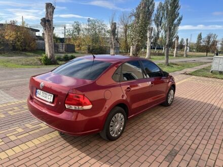 Фольксваген Поло 2012 у Кривому Розі на Automoto.ua Червоний Фольксваген Поло, об'ємом двигуна 1.6 л та пробігом 210 тис. км за 7500 $, фото 1 на Automoto.ua