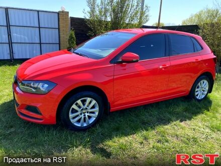 Фольксваген Поло 2018 в Киеве на Automoto.ua Красный Фольксваген Поло, объемом двигателя 10 л и пробегом 65 тыс. км за 12800 $, фото 1 на Automoto.ua