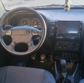 Фольксваген Поло, об'ємом двигуна 1.6 л та пробігом 148 тис. км за 2499 $, фото 13 на Automoto.ua