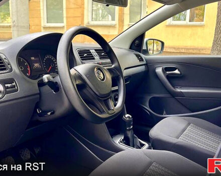 Фольксваген Поло, об'ємом двигуна 1.6 л та пробігом 63 тис. км за 9800 $, фото 5 на Automoto.ua