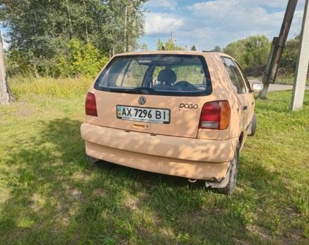 Желтый Фольксваген Поло, объемом двигателя 1.3 л и пробегом 250 тыс. км за 1600 $, фото 4 на Automoto.ua