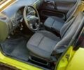 Желтый Фольксваген Поло, объемом двигателя 1.4 л и пробегом 200 тыс. км за 1000 $, фото 1 на Automoto.ua