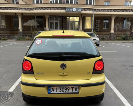 Желтый Фольксваген Поло, объемом двигателя 1.39 л и пробегом 239 тыс. км за 5000 $, фото 7 на Automoto.ua