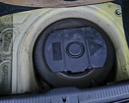 Желтый Фольксваген Поло, объемом двигателя 1.4 л и пробегом 123 тыс. км за 5300 $, фото 21 на Automoto.ua