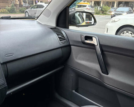 Желтый Фольксваген Поло, объемом двигателя 1.39 л и пробегом 239 тыс. км за 5000 $, фото 16 на Automoto.ua