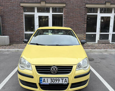 Желтый Фольксваген Поло, объемом двигателя 1.39 л и пробегом 239 тыс. км за 5000 $, фото 1 на Automoto.ua