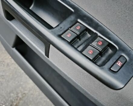 Желтый Фольксваген Поло, объемом двигателя 1.4 л и пробегом 123 тыс. км за 5300 $, фото 19 на Automoto.ua