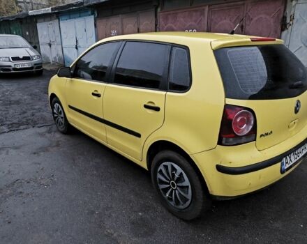 Желтый Фольксваген Поло, объемом двигателя 1.4 л и пробегом 123 тыс. км за 5300 $, фото 2 на Automoto.ua