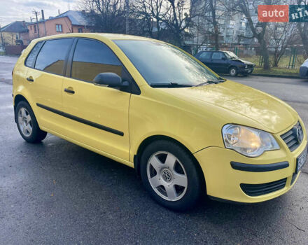 Жовтий Фольксваген Поло, об'ємом двигуна 1.4 л та пробігом 183 тис. км за 5700 $, фото 2 на Automoto.ua