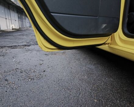 Желтый Фольксваген Поло, объемом двигателя 1.4 л и пробегом 123 тыс. км за 5300 $, фото 15 на Automoto.ua