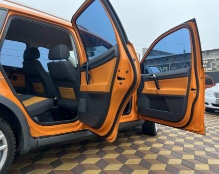 Жовтий Фольксваген Поло, об'ємом двигуна 1.4 л та пробігом 239 тис. км за 5350 $, фото 8 на Automoto.ua