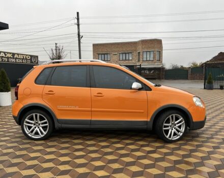 Жовтий Фольксваген Поло, об'ємом двигуна 1.4 л та пробігом 239 тис. км за 5350 $, фото 3 на Automoto.ua