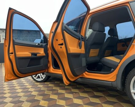 Жовтий Фольксваген Поло, об'ємом двигуна 1.4 л та пробігом 239 тис. км за 5350 $, фото 7 на Automoto.ua