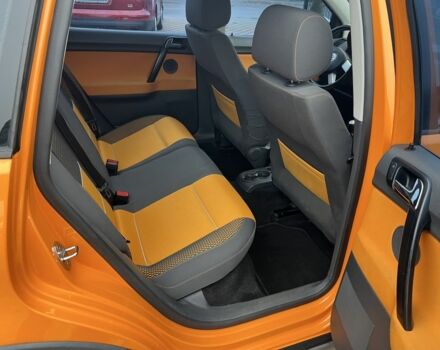 Жовтий Фольксваген Поло, об'ємом двигуна 1.4 л та пробігом 239 тис. км за 5350 $, фото 12 на Automoto.ua