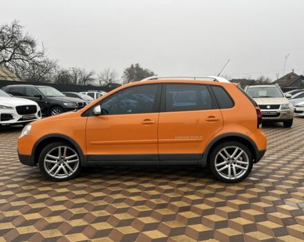 Жовтий Фольксваген Поло, об'ємом двигуна 1.4 л та пробігом 239 тис. км за 5350 $, фото 2 на Automoto.ua