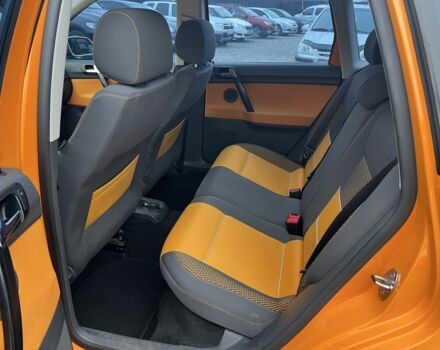 Жовтий Фольксваген Поло, об'ємом двигуна 1.4 л та пробігом 239 тис. км за 5350 $, фото 11 на Automoto.ua