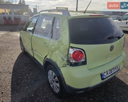 Желтый Фольксваген Поло, объемом двигателя 1.6 л и пробегом 124 тыс. км за 2990 $, фото 12 на Automoto.ua