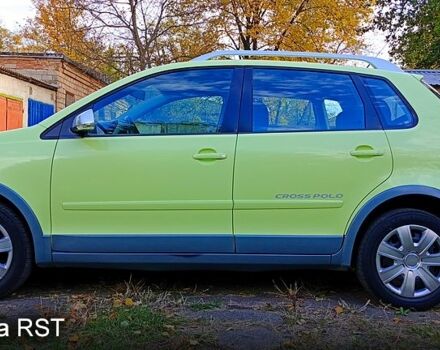 Желтый Фольксваген Поло, объемом двигателя 1.4 л и пробегом 89 тыс. км за 5999 $, фото 2 на Automoto.ua