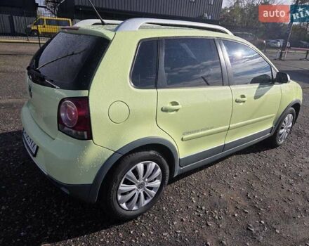 Желтый Фольксваген Поло, объемом двигателя 1.6 л и пробегом 124 тыс. км за 2900 $, фото 9 на Automoto.ua