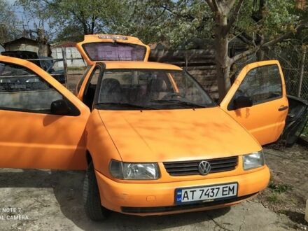Фольксваген Поло 1995 в Черновцах на Automoto.ua Желтый Фольксваген Поло, объемом двигателя 1 л и пробегом 202 тыс. км за 1699 $, фото 1 на Automoto.ua