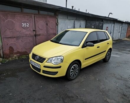 Желтый Фольксваген Поло, объемом двигателя 1.4 л и пробегом 123 тыс. км за 5300 $, фото 1 на Automoto.ua