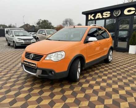 Жовтий Фольксваген Поло, об'ємом двигуна 1.4 л та пробігом 239 тис. км за 5350 $, фото 1 на Automoto.ua