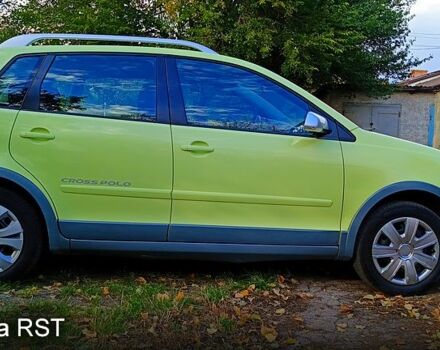 Желтый Фольксваген Поло, объемом двигателя 1.4 л и пробегом 89 тыс. км за 5999 $, фото 1 на Automoto.ua