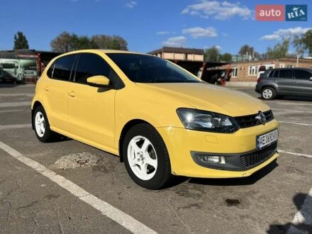 Фольксваген Поло 2010 у Кривому Розі на Automoto.ua Жовтий Фольксваген Поло, об'ємом двигуна 1.4 л та пробігом 198 тис. км за 9500 $, фото 1 на Automoto.ua