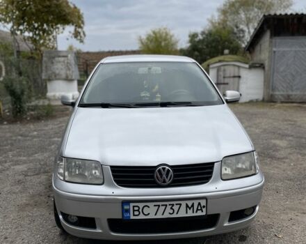 Серый Фольксваген Поло, объемом двигателя 1.4 л и пробегом 389 тыс. км за 3600 $, фото 1 на Automoto.ua