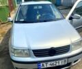 Сірий Фольксваген Поло, об'ємом двигуна 1.4 л та пробігом 230 тис. км за 3000 $, фото 1 на Automoto.ua