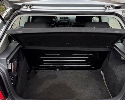 Серый Фольксваген Поло, объемом двигателя 1.2 л и пробегом 220 тыс. км за 2999 $, фото 12 на Automoto.ua