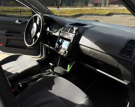 Сірий Фольксваген Поло, об'ємом двигуна 1.39 л та пробігом 238 тис. км за 4000 $, фото 6 на Automoto.ua