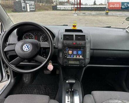 Серый Фольксваген Поло, объемом двигателя 1.4 л и пробегом 160 тыс. км за 4000 $, фото 2 на Automoto.ua