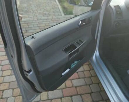 Серый Фольксваген Поло, объемом двигателя 1.39 л и пробегом 140 тыс. км за 4200 $, фото 22 на Automoto.ua