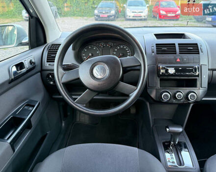 Сірий Фольксваген Поло, об'ємом двигуна 1.39 л та пробігом 158 тис. км за 5800 $, фото 6 на Automoto.ua