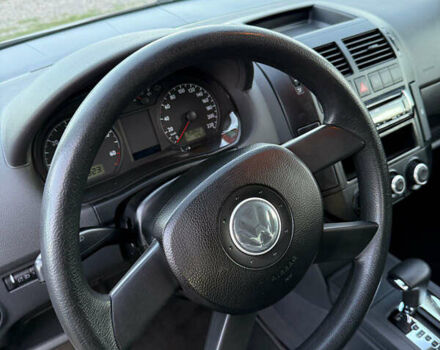 Сірий Фольксваген Поло, об'ємом двигуна 1.39 л та пробігом 158 тис. км за 5800 $, фото 12 на Automoto.ua