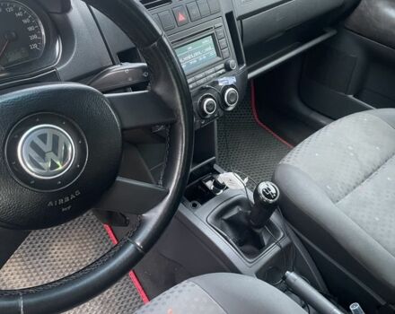 Сірий Фольксваген Поло, об'ємом двигуна 1.4 л та пробігом 2 тис. км за 3000 $, фото 4 на Automoto.ua