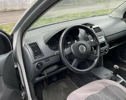 Серый Фольксваген Поло, объемом двигателя 1.4 л и пробегом 134 тыс. км за 3300 $, фото 3 на Automoto.ua