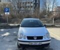 Серый Фольксваген Поло, объемом двигателя 1.4 л и пробегом 203 тыс. км за 4300 $, фото 1 на Automoto.ua