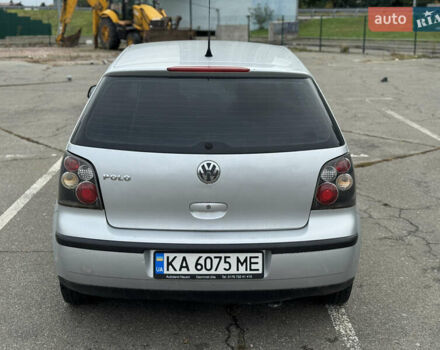 Серый Фольксваген Поло, объемом двигателя 1.2 л и пробегом 217 тыс. км за 2300 $, фото 4 на Automoto.ua