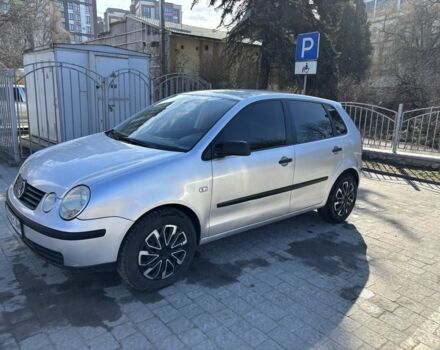 Серый Фольксваген Поло, объемом двигателя 1.4 л и пробегом 203 тыс. км за 4300 $, фото 2 на Automoto.ua