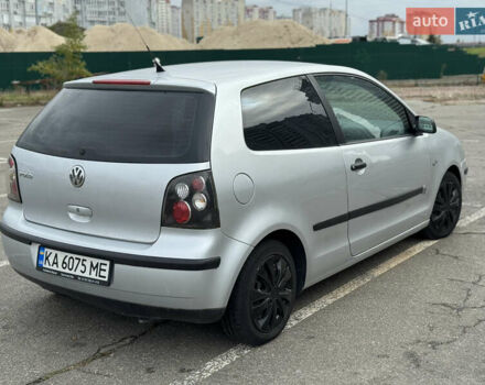 Серый Фольксваген Поло, объемом двигателя 1.2 л и пробегом 217 тыс. км за 2300 $, фото 1 на Automoto.ua