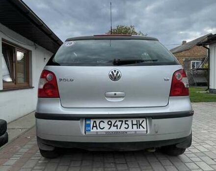 Серый Фольксваген Поло, объемом двигателя 1.39 л и пробегом 331 тыс. км за 3800 $, фото 4 на Automoto.ua